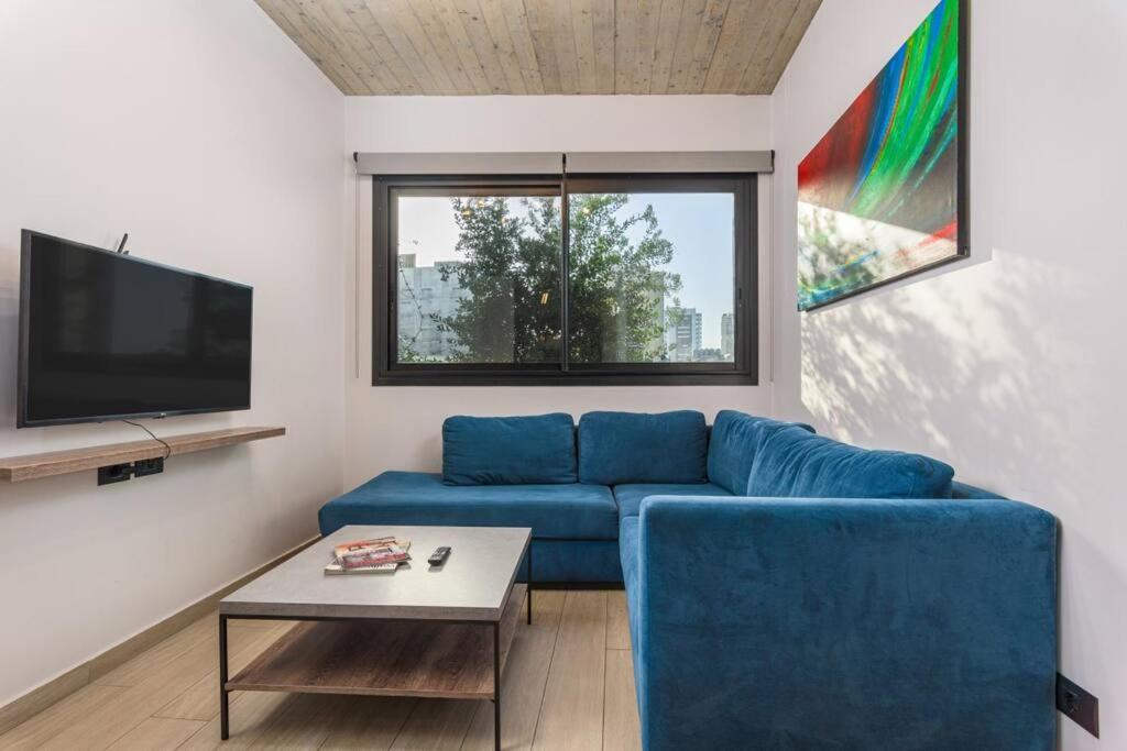 Al Amine - 704, 2-br In Mar Mikhael *