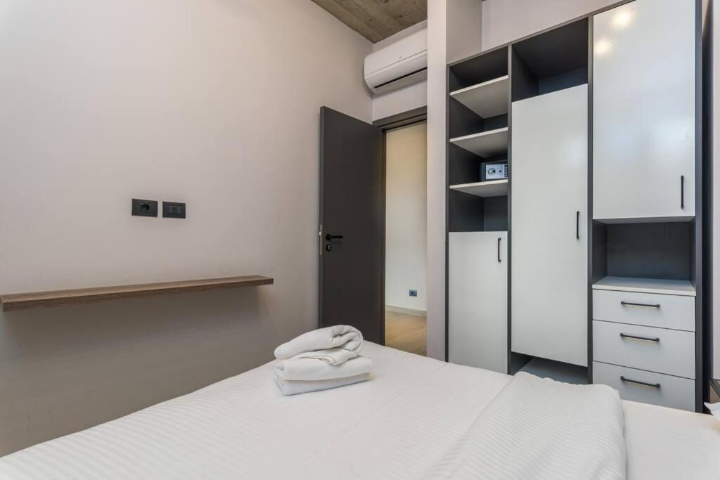 Al Amine - 704, 2-br In Mar Mikhael Apartment Beirut